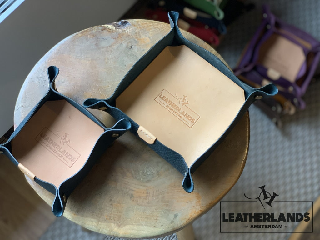 Leather Tray In Natural & Agave Agave / 1 Set Without Initials Handstitched