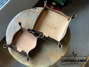 Leather Tray In Natural & Lattuga Light Brown / 1 Set Without Initials Handstitched
