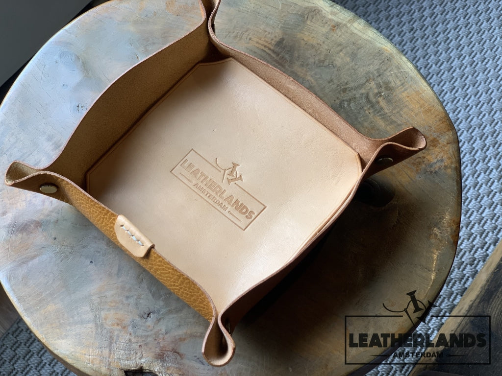 Leather Tray In Natural & Ocra Ochre / Medium Without Initials Handstitched