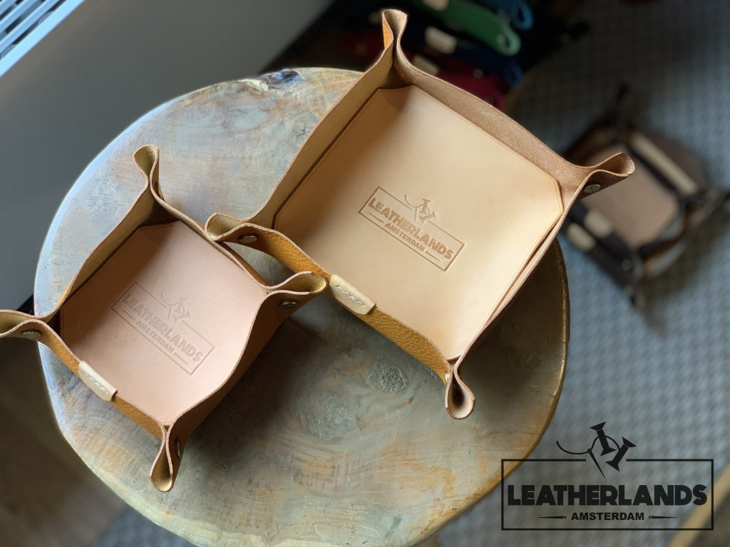 Leather Tray In Natural & Viola Ochre / 1 Set Without Initials Handstitched