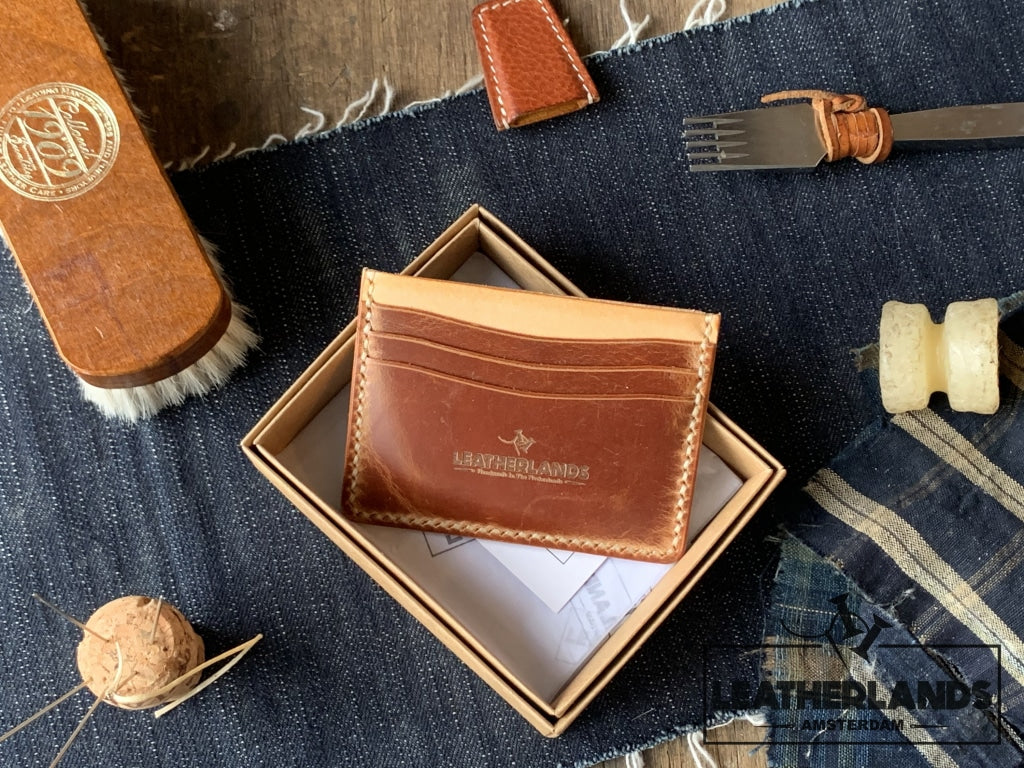 The Classicty Card Holder Ii (7 Slots) Handstitched