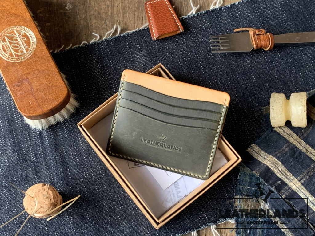 The Classicty Card Holder Iii (9 Slots) Handstitched