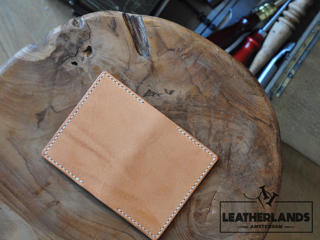 The Flippa Card Holder Handstitched