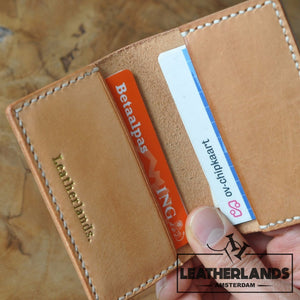 The Flippa Card Holder Handstitched